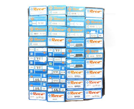38 pieces Roco H0 model train wagons