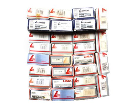 26 pieces Lima model train wagons