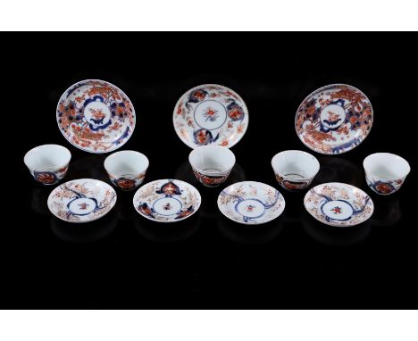 Lot Imari and gold Imari porcelain cups and saucers with different decor, among others. with rabbits, Japan 18th and 19th cen