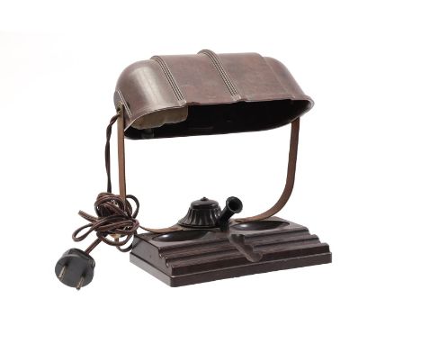 Art Deco bakelite banker's lamp with pen holder, Atlas Appliance Brooklyn, United States 1929, 22 cm high