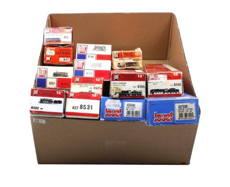 13 pieces Jouef model trains locomotives w.o. 8355, 8282, 8531, 8292 and 8561