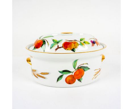 White porcelain decorated with apples, plums and berries. Gilded handles and accents. Royal Worcester backstamp. Dimensions: 