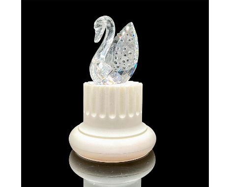 Beautiful retired crystal swan made to commemorate the 100th anniversary of Swarovski brand. Lead crystal figure made with 10