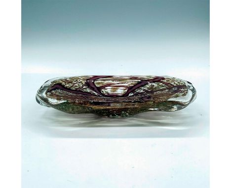 Handmade gold and purple decorative blown art glass tray. Dimensions: 4.5"L x 9"W x 1.5"HCondition: Age related wear.