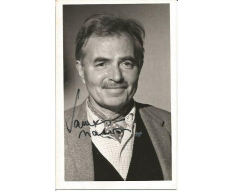 James Mason signed vintage 6 x 4 b/w portrait photo. Good Condition. All signed items come with our certificate of authentici