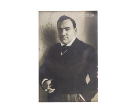 Enrico Caruso Autogrammkarte handsign. Fotographie, hinter Glas, im Silberrahmen gerahmt, Silber 800, H 13 cm x 9 cm s. i. R.