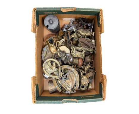 Collection of brassware, including door knockers, trinket boxes, match striker, chamberstick, etc and other metal ware