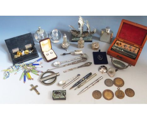 A collection of assorted silver and plated collectables, including silver pepperette, plated hip flask, plated patch box, box