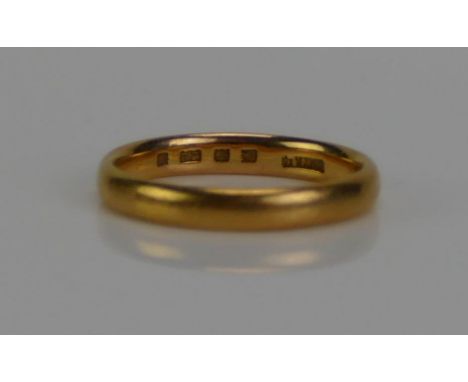 A 22ct Gold Plain Wedding Band, 3.1mm wide, size K.5, London 1930, 3.38g 