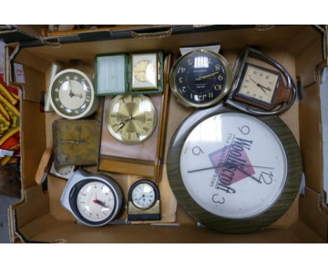 A collection of vintage travel &amp; mantle clocks 
