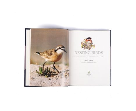 Steyn, Peter NESTING BIRDS: THE BREEDING HABITS OF SOUTHERN AFRICAN BIRDS Vlaeberg: Fernwood Press, 1996 LIMITED COLLECTORS' 