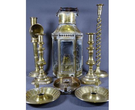 ANTIQUE BRASS LIGHTING - a collection in varying forms including a carriage style lamp, 40cms H, a spring adjust reading lamp