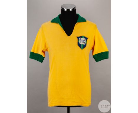 Pele yellow and green No.10 Brazil short-sleeved shirt 1962-63, Superball,&nbsp;v-neck collar with embroidered badge, with so