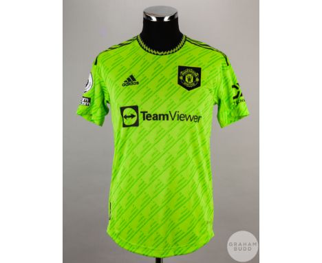 Carlos Casimiro green and black No.18 Manchester United short-sleeved shirt, 2022-23, Adidas, size 5, crew neck collar, print