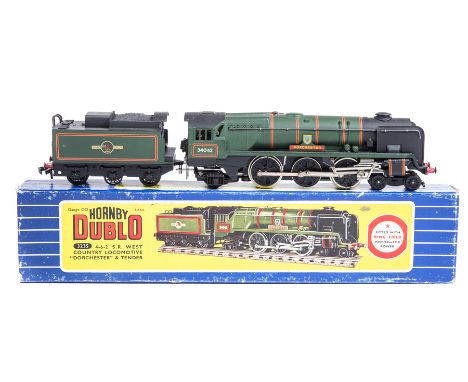 A Hornby Dublo 4-6-2 Southern Railway locomotive (3235). A West Country Class tender locomotive, Dorchester 34042, in lined B