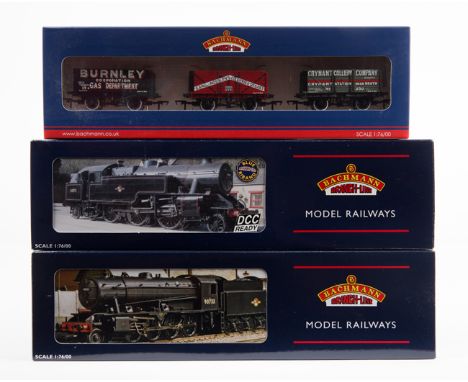 A quantity of Bachmann OO railway. A BR WD class 2-8-0 tender locomotive, 90733. Also a BR Fairburn 2-6-4 tank locomotive 420