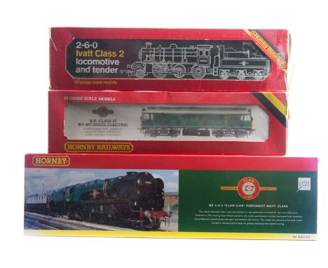 A small quantity of OO Hornby Railways. BR Merchant Navy Class 4-6-2 tender loco, Clan Line 35028 in lined Brunswick Green li