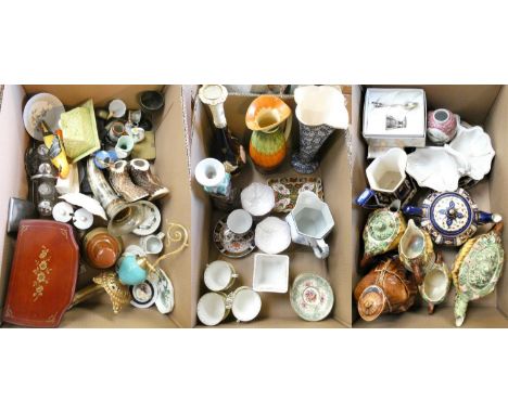 Three boxes of miscellaneous ceramics including, Maling fruit dishes, 4 piece tea service 'Ann Hathaways cottage', Sadler sto