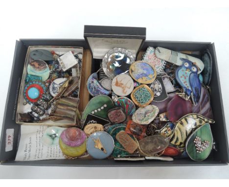 A selection of Artisan jewellery including pieces by Hilary Bravo, Maralyn Reed Wood, perspex, ceramic etc