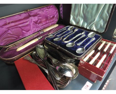 A selection of cased and loose silver plated flatware including fish servers, teaspoons etc