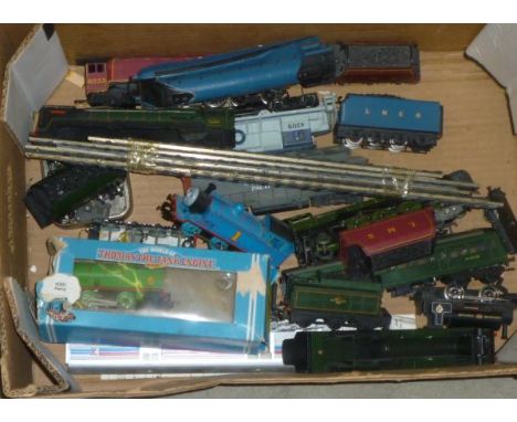 Playworn locomotives and rolling stock including Hornby A4 Mallard, American diesels and Thomas the Tank Engine, F-P (Est. pl