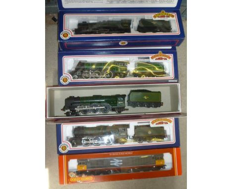Five locomotives comprising Bachmann, B.R. Jubilee Class, two B.R. V2 Class, Hornby Class 58 diesel and B.R. A1 Fox Hunter, b