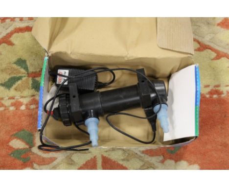 A Jebo UV-H18 compact UV lamp, with the original cardboard box. CONDITION REPORT: In used condition, the box with a degree of
