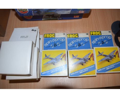 Frog model constructor kits: Spin A Prop F20 Twin Engine Motorising Set.  (7)