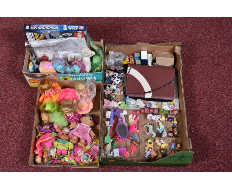 A QUANTITY OF TONKA TOYS CUPCAKE DOLLS, with a similar smaller Kenner doll, a quantity of modern Troll figures (mainly Dam, R