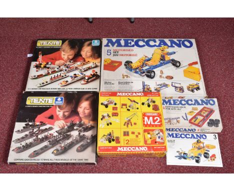 A BOXED MECCANO MOTORISED SET No.5, (G7505) late 1970's blue and yellow era set, contents not checked but appears largely com