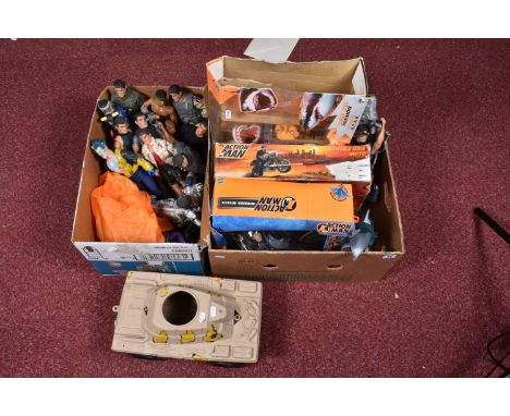 A COLLECTION OF BOXED AND UNBOXED MODERN HASBRO ACTION MAN ITEMS, boxed sets to include Missile Bike Moto, Mission Manta and 