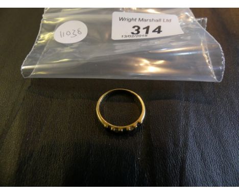 A sapphire and diamond 18k gold five stone ring, weight approx. 3.3g