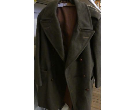 A vintage Durigo Manufacturing Co WWII Army Great Coat    CONDITION REPORT:  Size No7Height- 5'9" to 5'10"Breast- 38-40inch