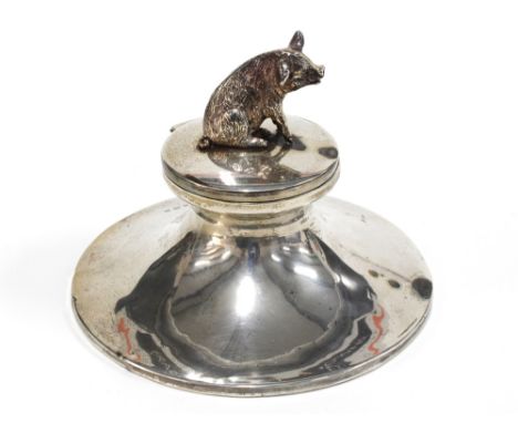 George V silver desk inkwell, the cover with a pig, Birmingham 1911, retailed by Barrett &amp; Sons, Piccadilly London , 10 x