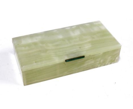 Art Deco green onyx and silver gilt table box, London 1938, 27 x 13cm 