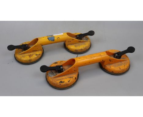 2 windscreen lifting tools 