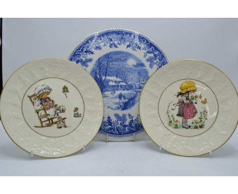 Spode Winter's Eve cake plate together a pair of Royal Albert children's plates (3). In good condition with no obvious damage