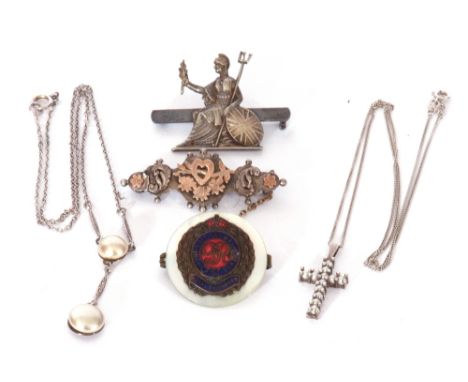 Mixed Lot: silver sweetheart brooch, a white metal Norfolk Regt brooch, mother of pearl and enamel Royal Engineers brooch, a 