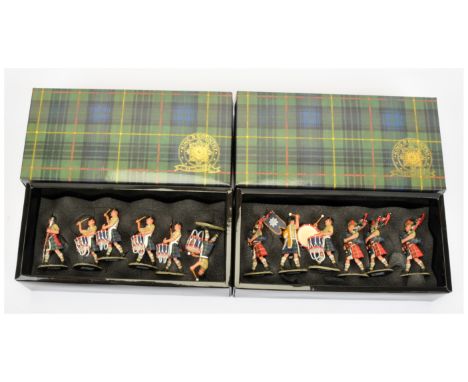 King &amp; Country '8th Army' Series - Set No. EA026 'The Black Watch Pipes &amp; Drums', Boxed. Retired set, 12 figures in t