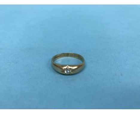 A 9ct gold and diamond mounted ring, 3g