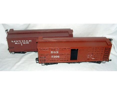 BACHMANN ARISTOCRAFT G Scale - 2 Box Cars. Near Mint.