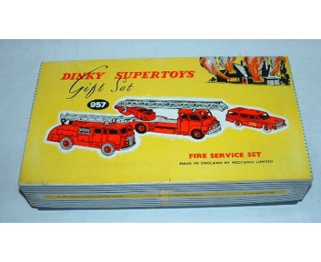 DINKY Toy Gift Set 957 comprising 257 Fire Chiefs Car, 955 Commer Fire Engine with diecast Hubs and Grey tyres, 956 Bedford T