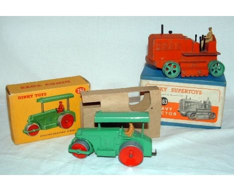 DINKY Toy 251 Aveling Barford Mid Green Road Roller with Red Rollers (Excellent Boxed with original Packing piece) and 563 Or