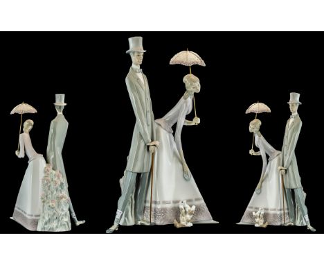 Lladro - Very Large and Impressive Hand Painted Porcelain Figure ' Couple with Parasol ' Model No 4563. Issued 1969 - 1985. H