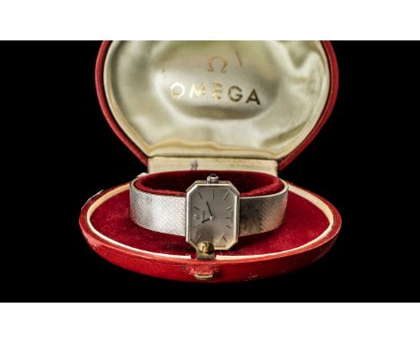 Ladies 9ct White Gold Omega Wristwatch Silvered dial, baton numerals and manual wind. Movement numbered 34983744, gross weigh