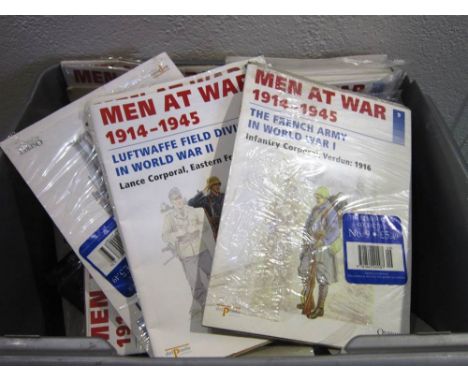 THIRTY DEL PRADO 'MEN AT WAR' MODEL SOLDIERS each in original bubble packaging; together with some accompanying product liter