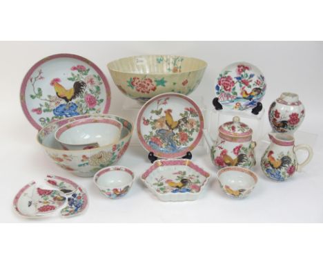 A Chinese famile rose Rooster pattern part service comprising; teapot (damaged), 12cm high, cream jug (handle repaired), 9cm 