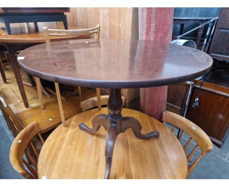 A George III mahogany tripod table, diameter 91cm &amp; height 71.5cm.