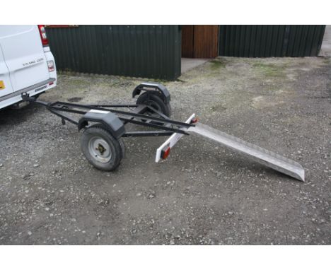 A single motorcycle trailerloading 193 cm, coupling looks fine, light board not checked, but the owner trailered the trailer 