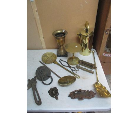 A quantity of Victorian and later cast iron and brass ware to include a Victorian Kendrick door knocker, brass jug and cover 